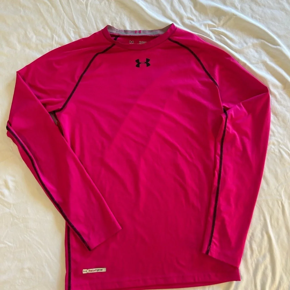 Under Armour Fuchsia Long Sleeve Top youth XL 0119